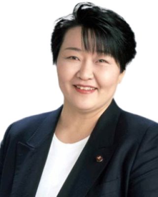 山口典子